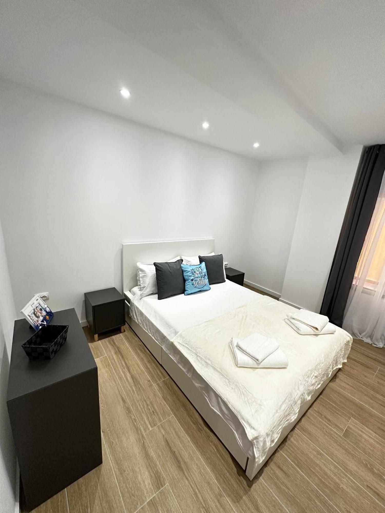 Sea Breeze Apartment Кульера Экстерьер фото